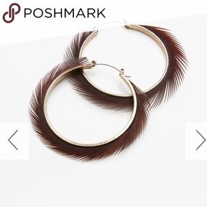 🦢 FP Frieda Feather Hoop 🏹